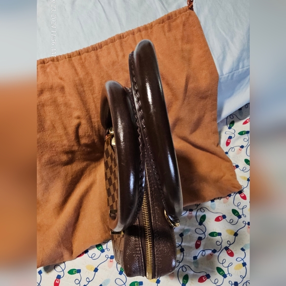 Authentic Louis Vuitton Brera - Picture 8 of 16